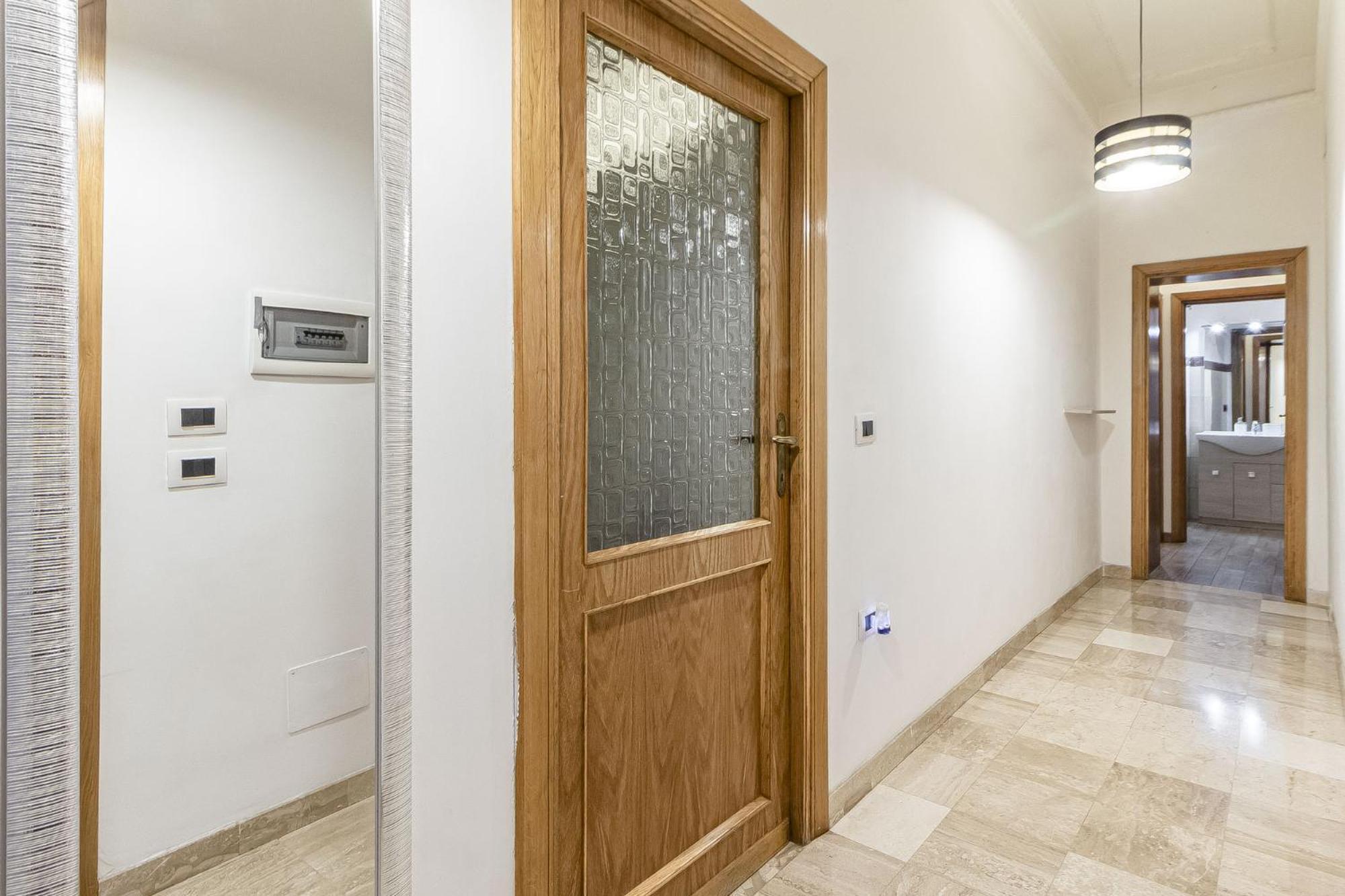 Lovely Piazza Santa Maria Apartment Сассарі Екстер'єр фото